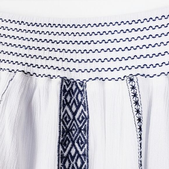 Alya  White Gauze‎ Navy Embroidered Skater Skirt Size Large Fully lined - Picture 9 of 10